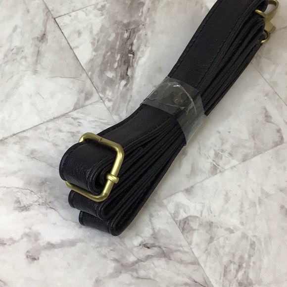 Crossbody bag handle replacement strap, black faux leather/leather - Picture 2 of 3